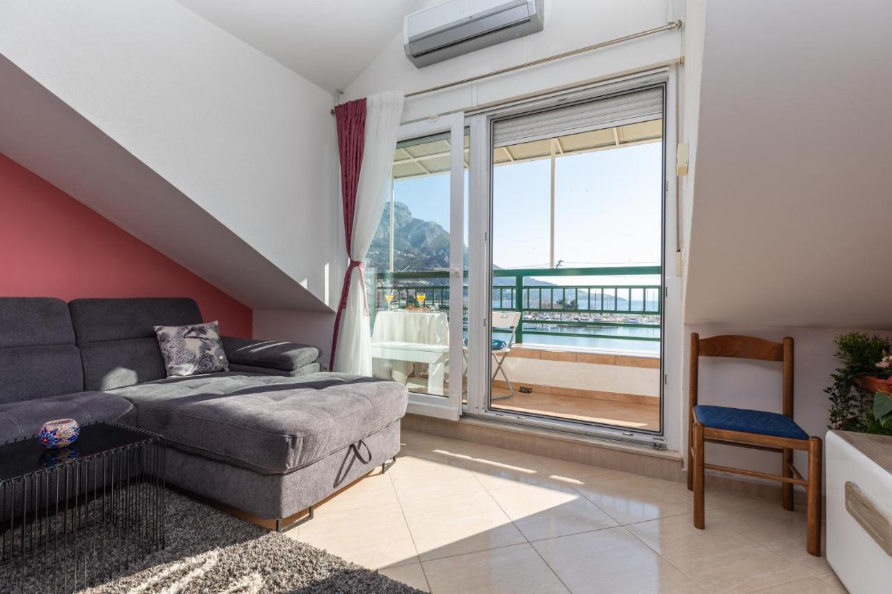 Apartman Monika Omiš Esterno foto