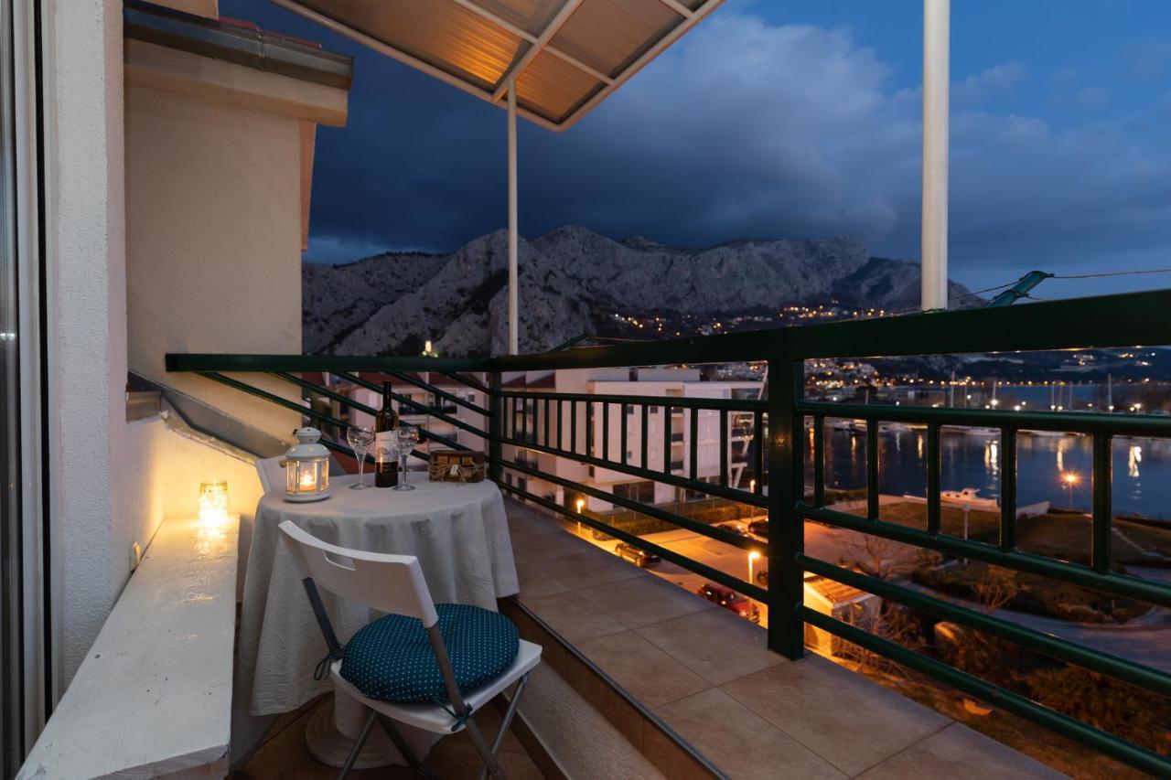 Apartman Monika Omiš Esterno foto