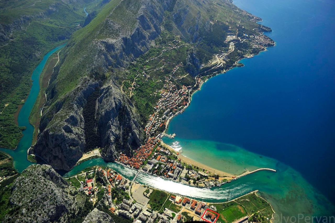 Apartman Monika Omiš Esterno foto